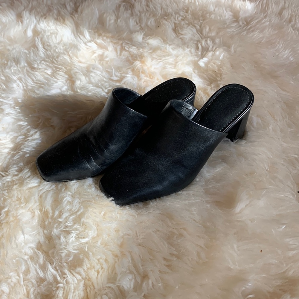 Black Marc Fisher Heels